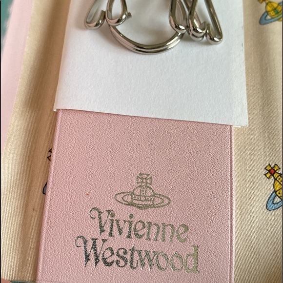 COPY - VIVIENNE WESTWOOD KEY CASE HOLDER - Picture 6 of 11